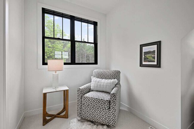 Building Photo - 1678 Archer Ave