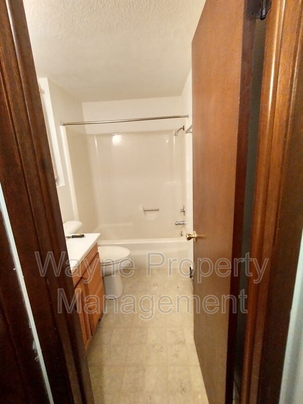Building Photo - 1215 2nd St