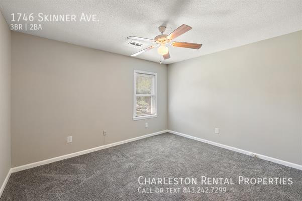 Building Photo - 1746 Skinner Ave