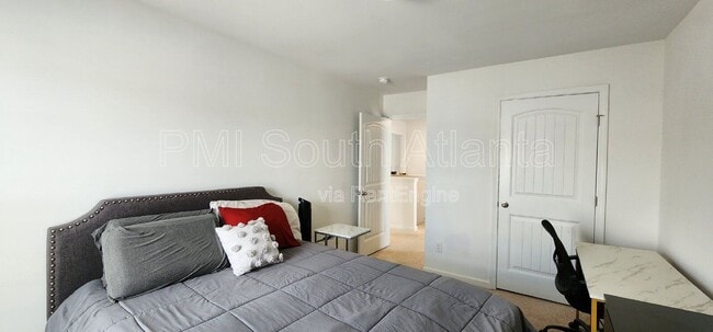 Building Photo - 4040 Alveston Dr