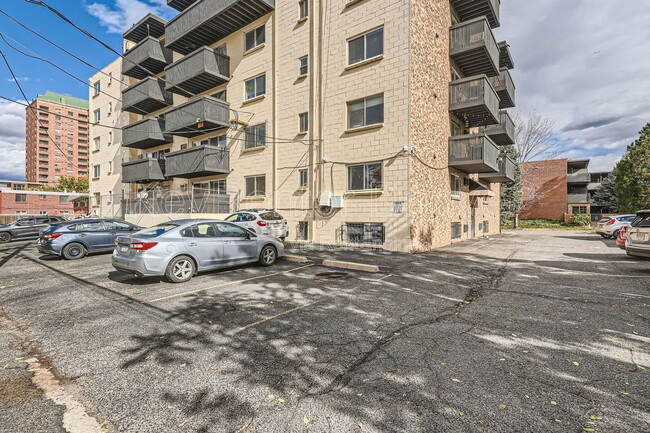 Building Photo - 65 N Clarkson St