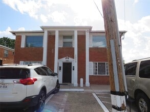 Building Photo - 5804 Newcastle St