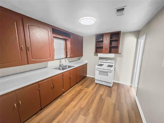 Building Photo - 4924 Penrose Ave