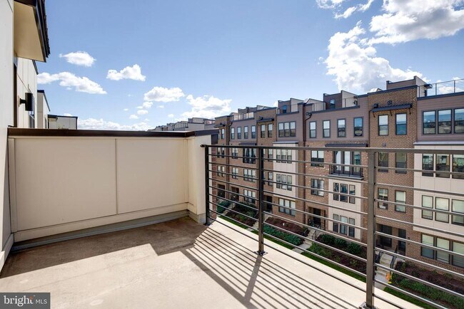 Building Photo - 14371 Beckett Glen Cir
