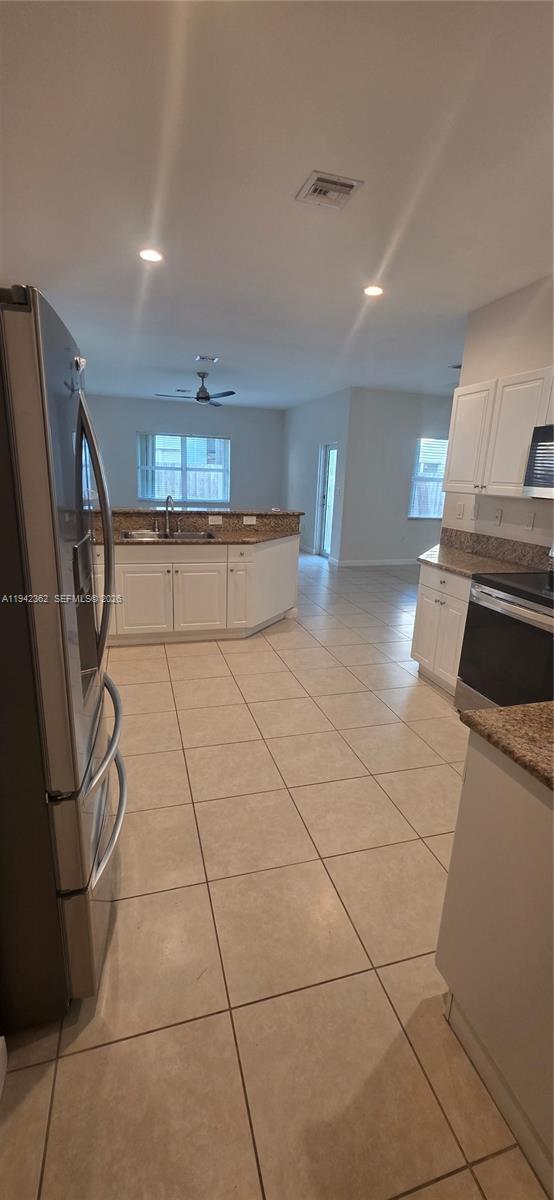 Building Photo - 215 NE 36th Avenue Rd