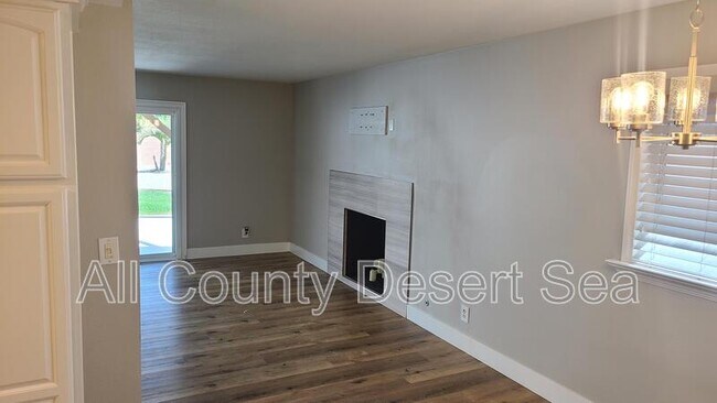 Building Photo - 17080 Buttonwood St