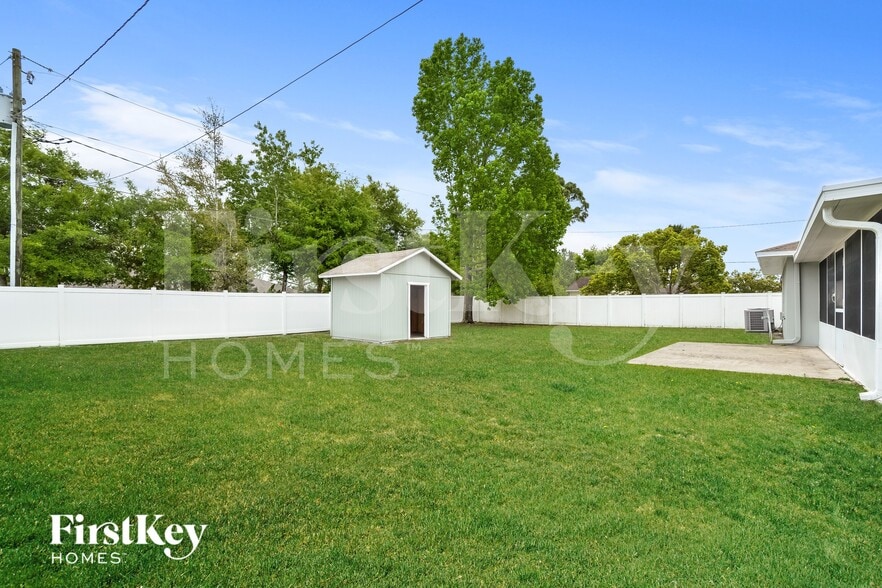 Building Photo - 971 Buttercup Terrace