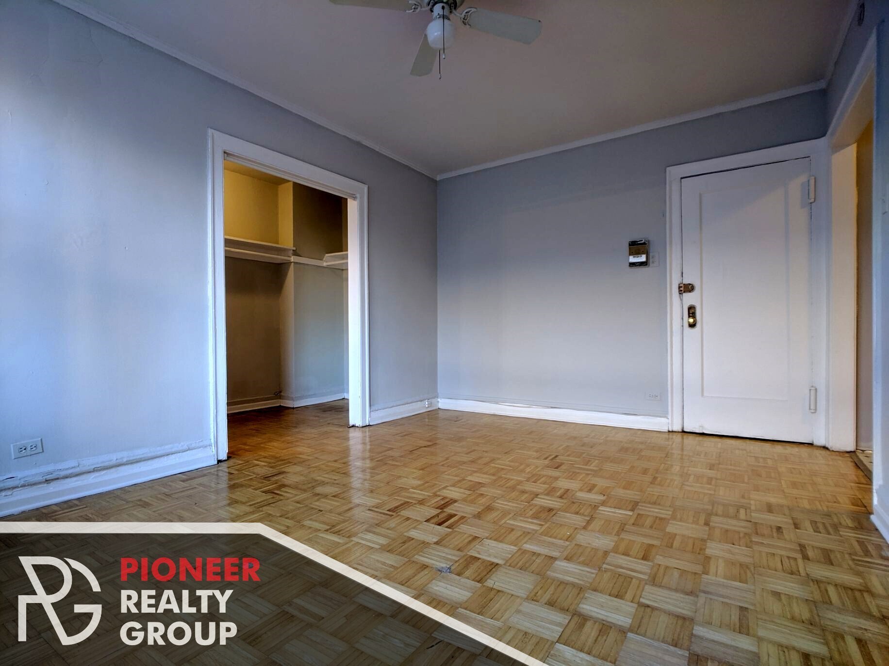 Building Photo - 711 W Belmont Ave