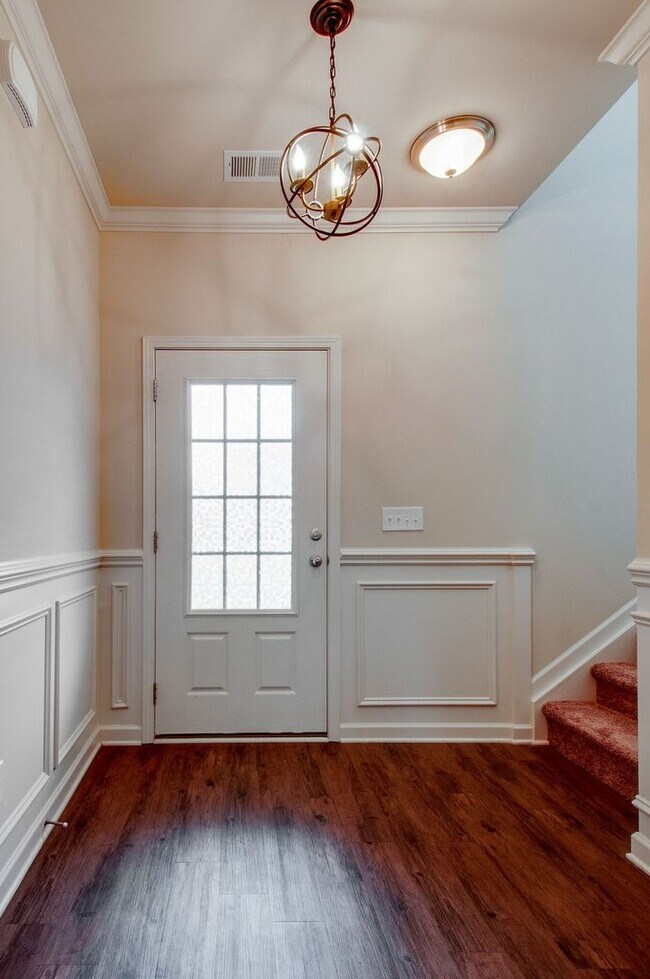 Building Photo - Gorgeous 4BR/2.5BA+Bonus executive home for lease in M'boro now! Triple Rockvale schools!