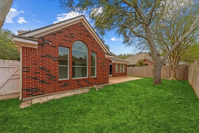 Building Photo - 17426 Little Riata Dr
