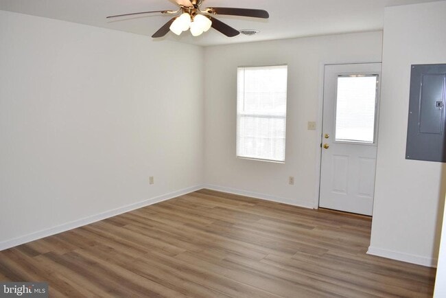 Primary Photo - 2807 Roosevelt Dr