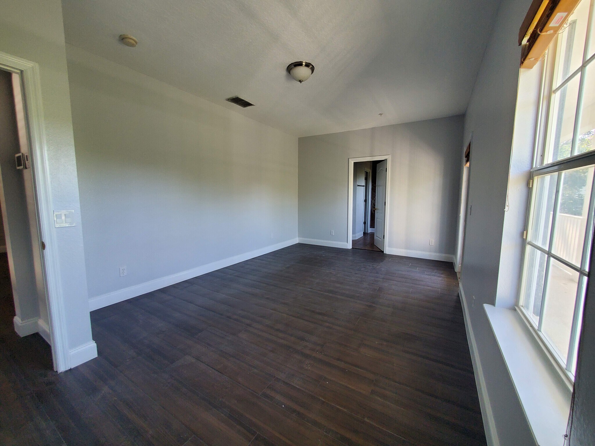 Building Photo - 4062 Markham Pl