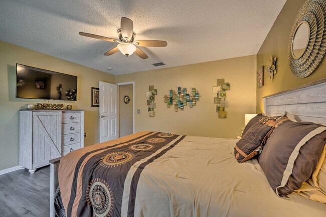 Building Photo - 407 Samuel St