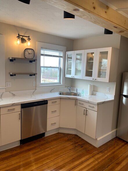 Building Photo - 5 Cordage St