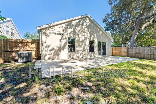 Building Photo - 15016 Deer Meadow Dr