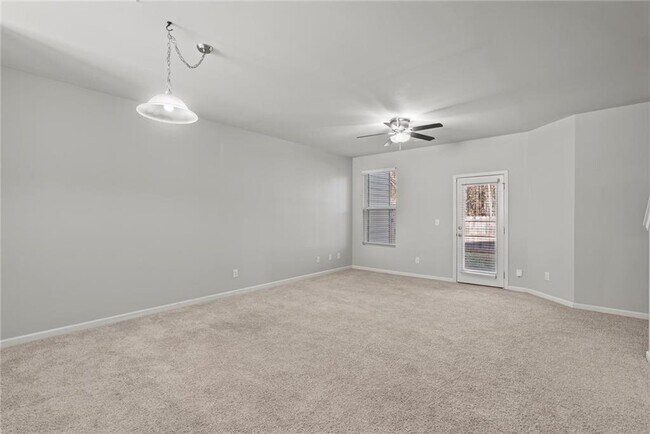 Building Photo - 2505 Piering Dr