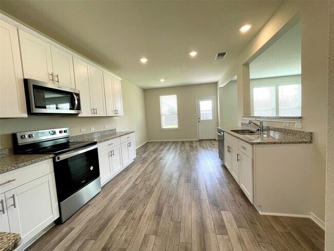 Building Photo - 51 Pacific Loon St