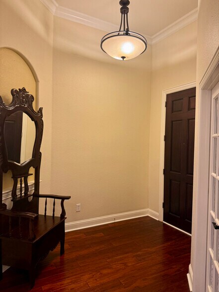 Building Photo - 1734 Boxwood Ln