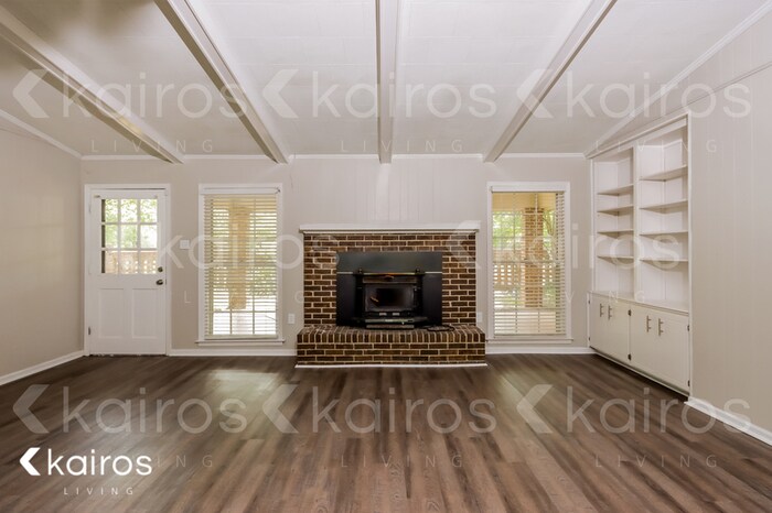 Building Photo - 201 Arrowhead Dr