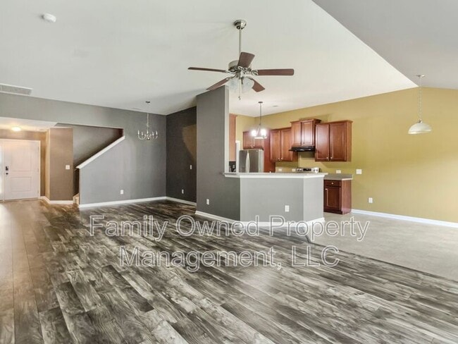 Building Photo - 266 Mayfield Dr