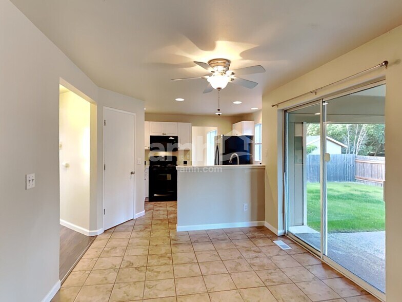 Building Photo - 21617 43rd Ave Ct E