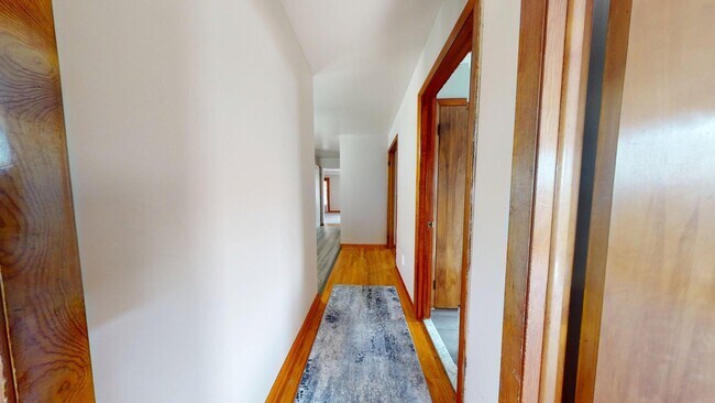 Building Photo - 7414 Dorothy Ave