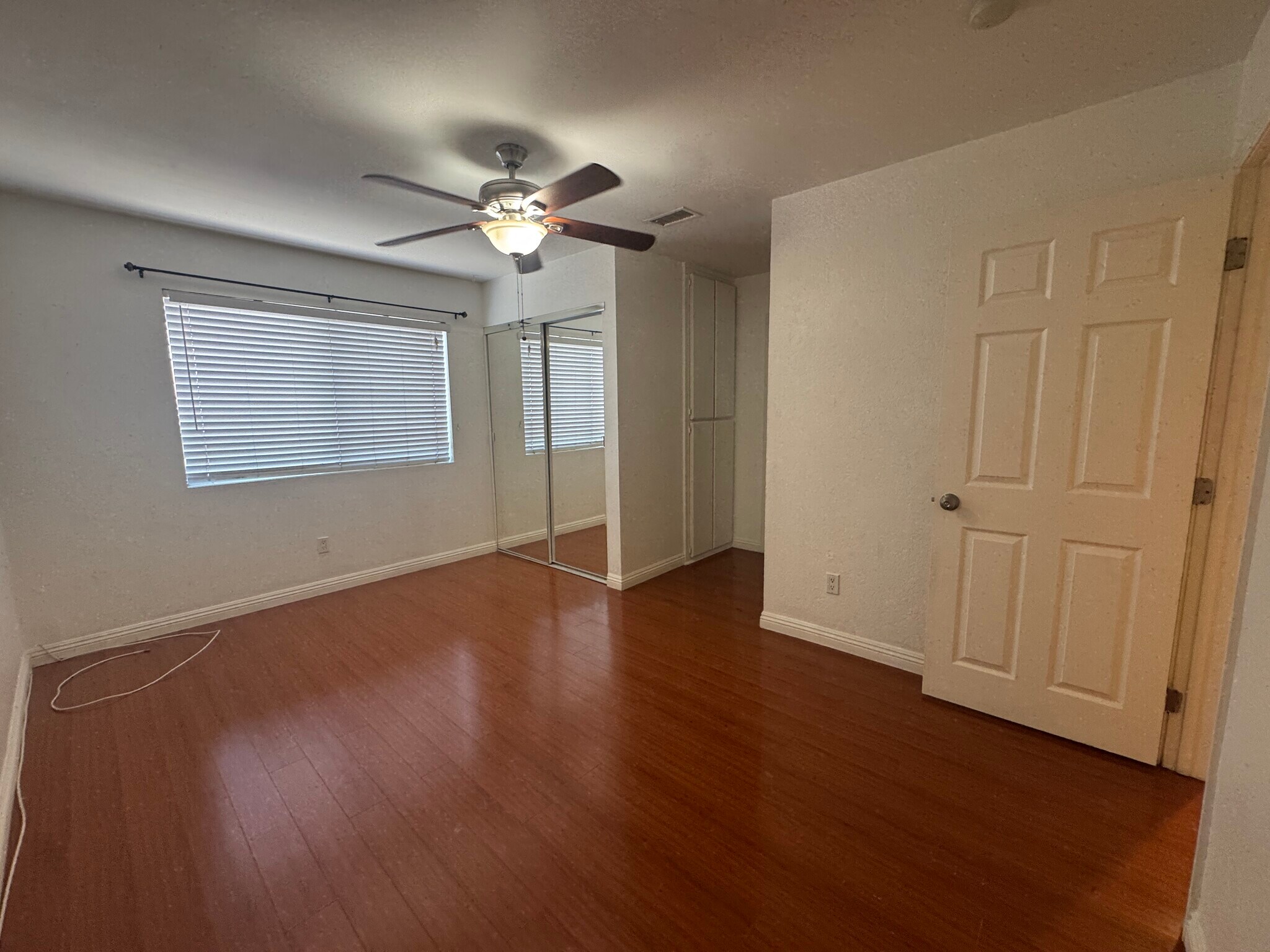 Building Photo - 1039 Mount Olive Dr
