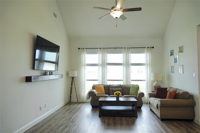 Building Photo - 16601 Hidden Cove Dr