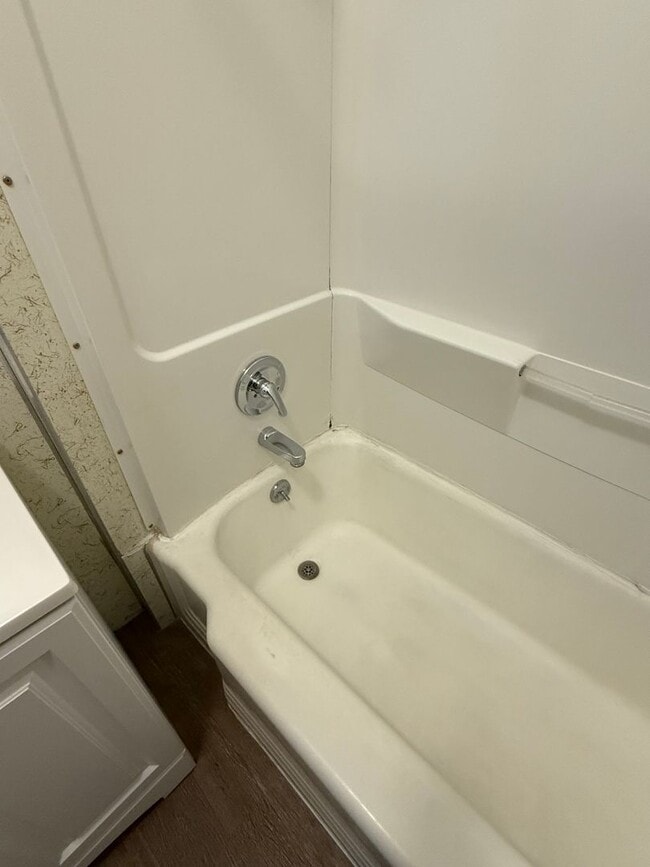 Building Photo - 114 W Harrisburg Ave