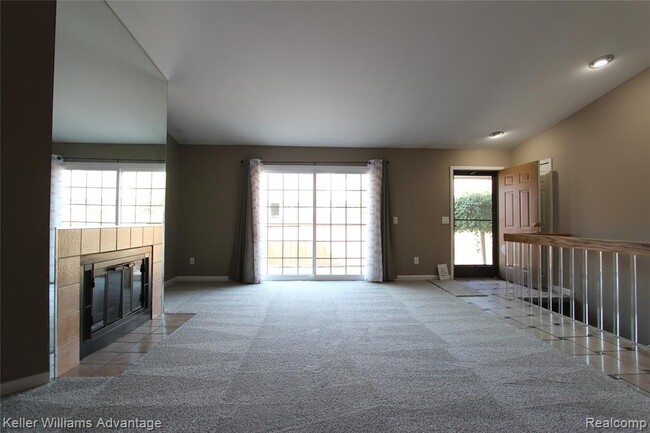 Building Photo - 40053 Crosswinds Rd