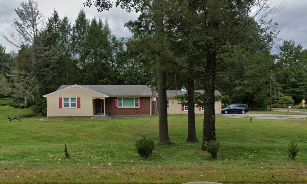 Primary Photo - 5 Baxter Rd