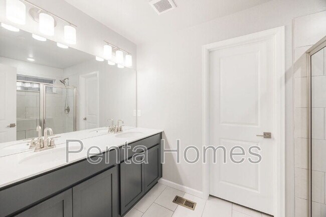 Building Photo - 809 Waterthrush Ln