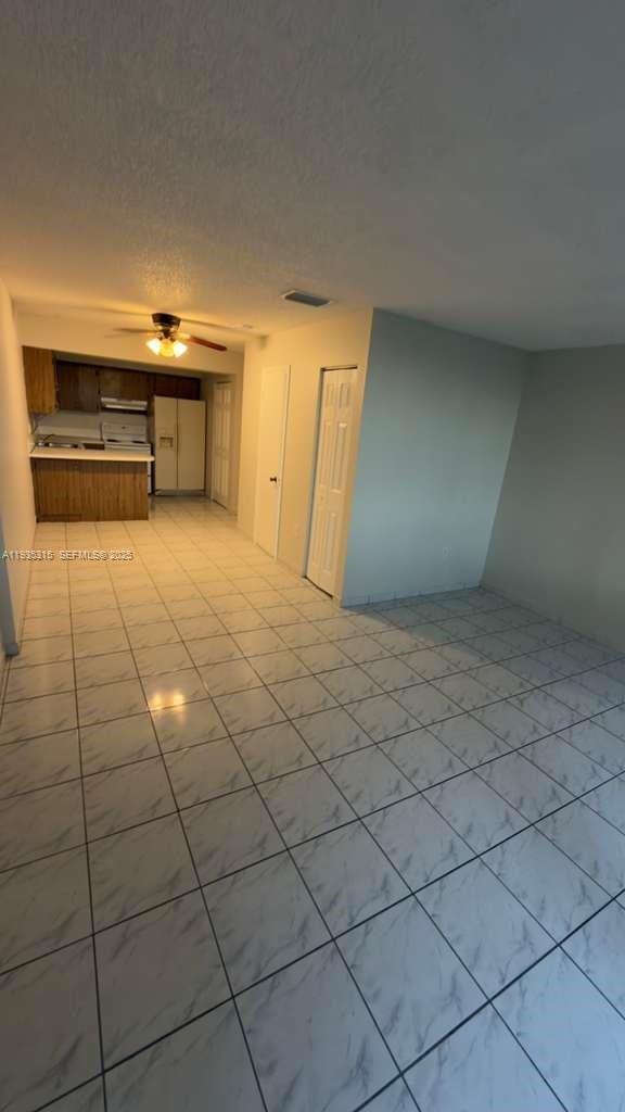 Building Photo - 1750 W 56th St