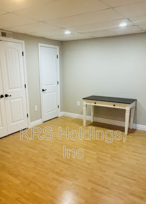 Building Photo - 136 Old Tavern Cir