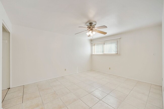 Building Photo - Great Location close to Old Town Scottsdale!