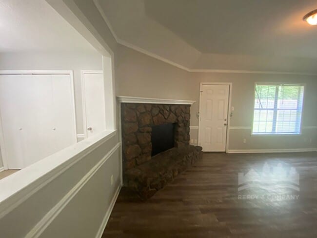 Building Photo - 4608 Sunnyslope Dr