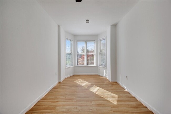 Building Photo - 1936 Druid Hill Ave