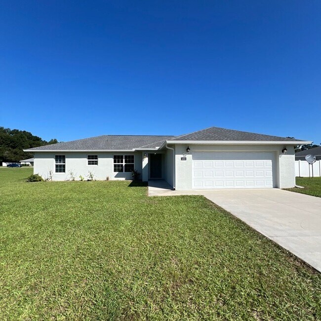 Building Photo - Spacious 4-Bedroom Modern Home in Citra!!!