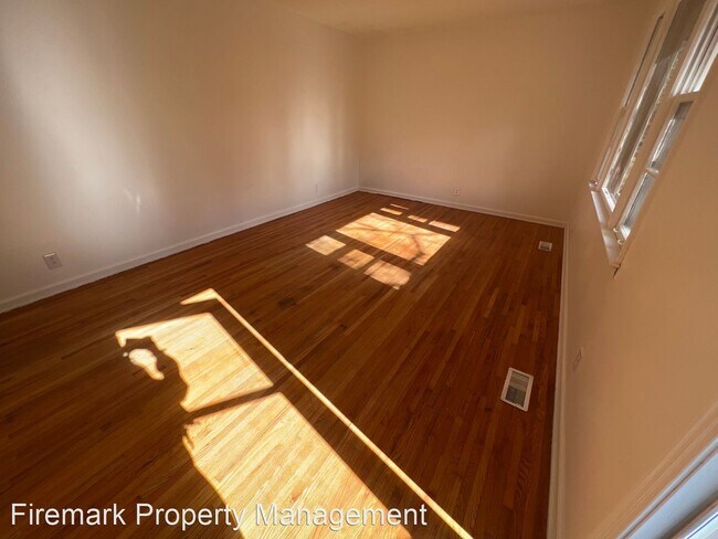 Building Photo - 3 br, 1 bath House - 361 Hickory Grove Rd.