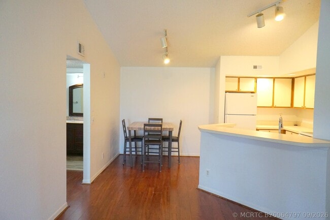 Building Photo - 12620 Vista Isles Dr