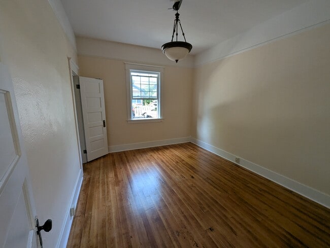 Building Photo - 624 NW 11th St