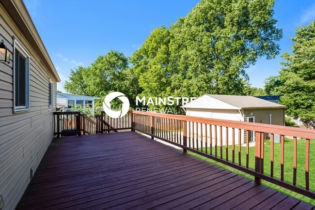 Building Photo - 5 Bedroom Pet-Friendly Home in INDIANAPOLIS, IN with Main Street Renewal