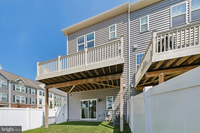 Building Photo - 26401 Sir Jamie Ter