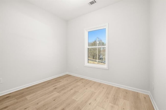 Building Photo - 4410 Ross Estates Ct SW