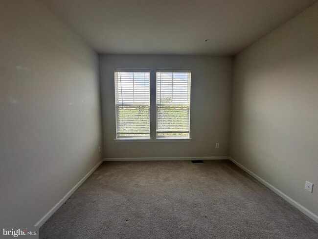 Building Photo - 43353 Radford Divide Ter
