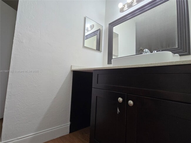 Building Photo - 2650 NW 60th Way