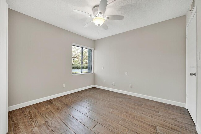 Building Photo - 2 Escondido Cir
