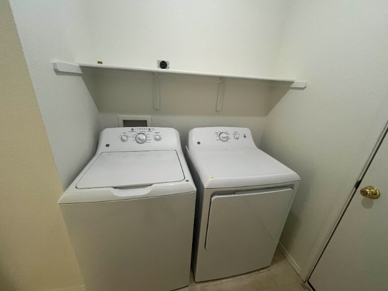 Building Photo - 203 Brooke St