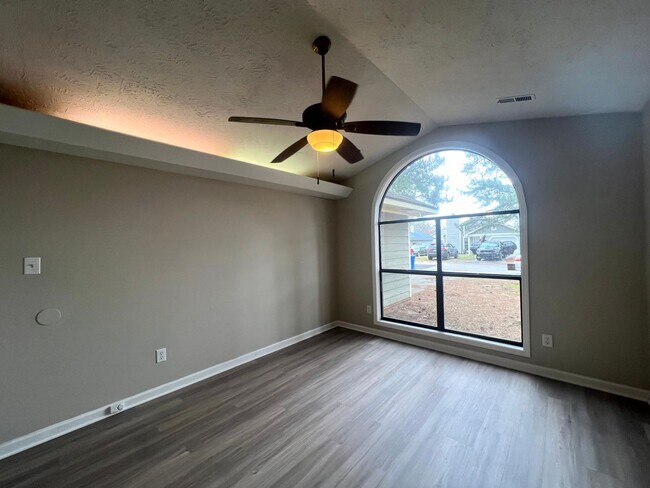 Building Photo - 544 Auburndale Ln