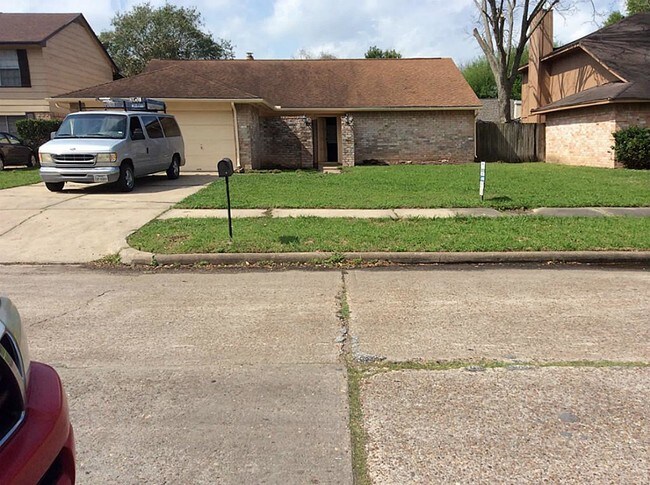 Primary Photo - 16418 Quail Park Dr